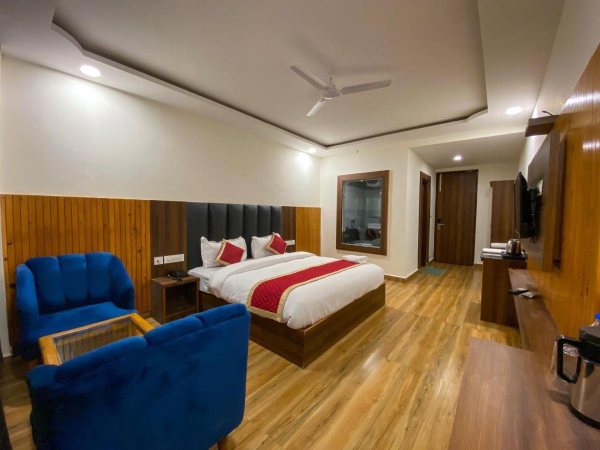 Highsky Resort Dharamshala Exteriör bild