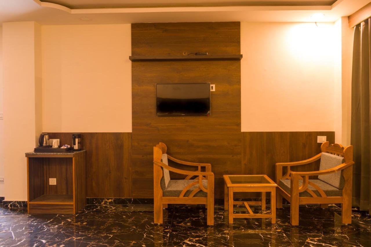 Highsky Resort Dharamshala Exteriör bild